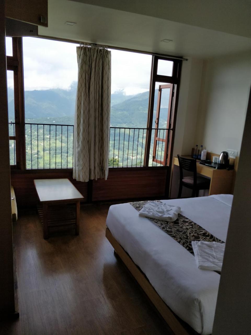 Hotel Ninamma Gangtok Extérieur photo